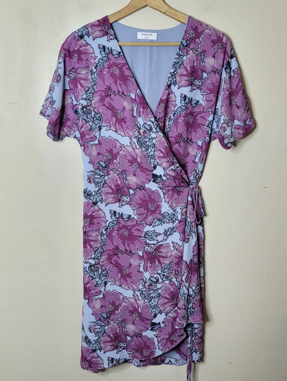 Aritzia Babaton Wallace Dress Floral Wrap Mini Size M - Picture 2 of 10